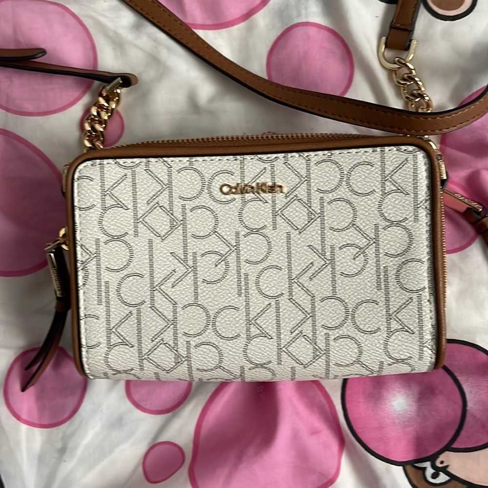 Calvin klein crossbody bag